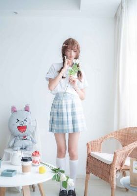 揉女朋友下面她都软了_BD英语高清视频播放